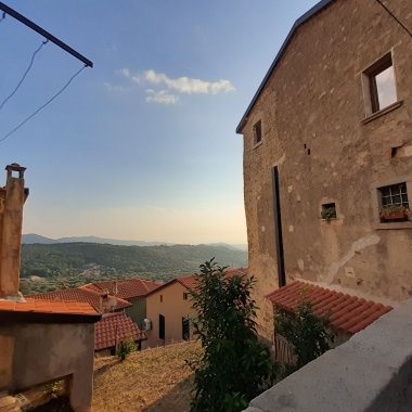 Novi Velia des Grecs aux Barons