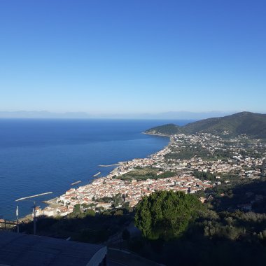 Le Castrum Abbatis: Castellabate