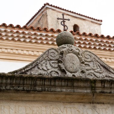 Novi Velia des Grecs aux Barons